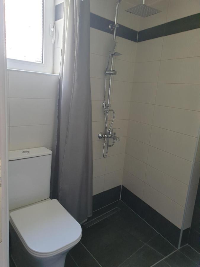 A Pleasent Small -Studio Close To The Port Of Волос Екстериор снимка