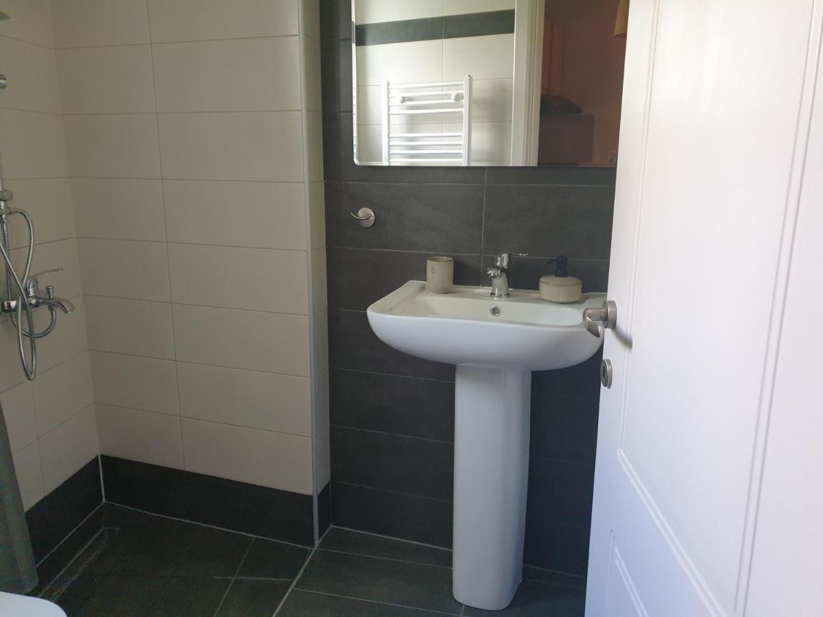 A Pleasent Small -Studio Close To The Port Of Волос Екстериор снимка